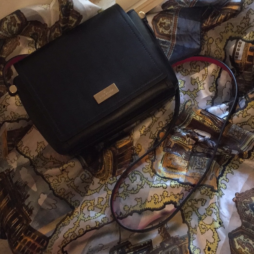Kate spade exceptional size Black cross over